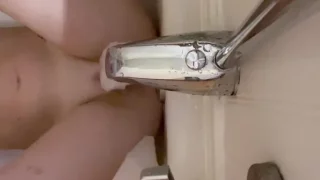 Noarmsvip @Noarmsgirl Nude Faucet Masturbation Onlyfans Video